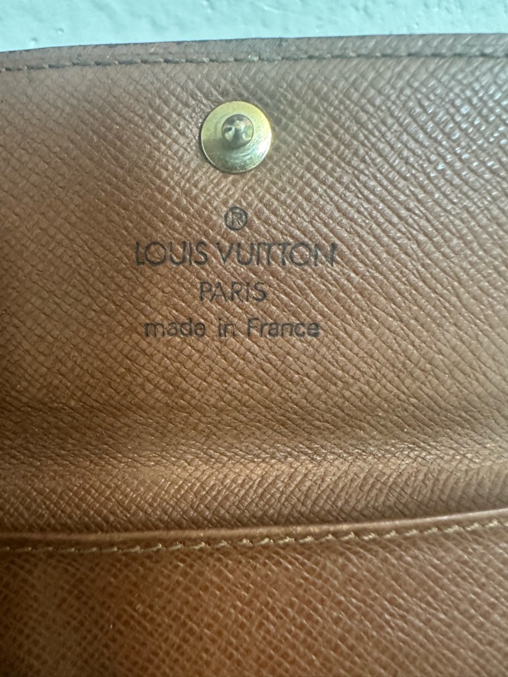 Louis Vuitton Monogram Canvas Card/ Key Holder - Picture 9 of 9